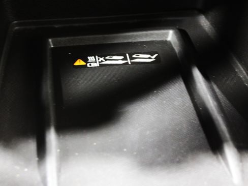 Used 2023 Chevrolet Traverse Premier image 19