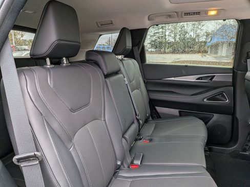 New 2026 INFINITI QX60 Luxe image 34