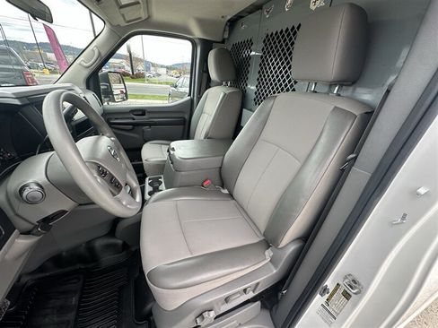 Used 2019 Nissan NV 3500 SL w/ Navigation Package RWD image 6