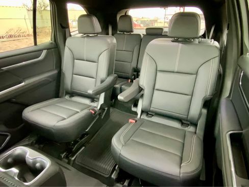 New 2026 GMC Acadia Elevation w/ Elevation Premium Package image 28