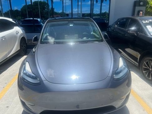 Used 2022 Tesla Model Y Long Range AWD/4WD image 5