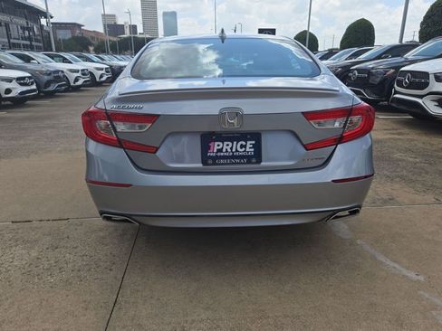 Used 2018 Honda Accord Sport image 6