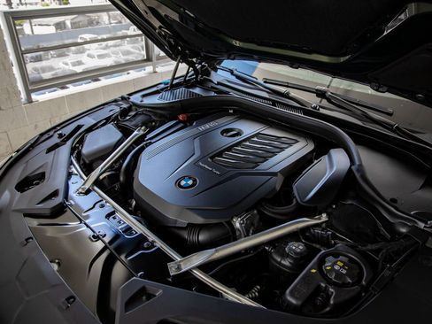 Used 2025 BMW 840i w/ M Sport Professional Package image 36