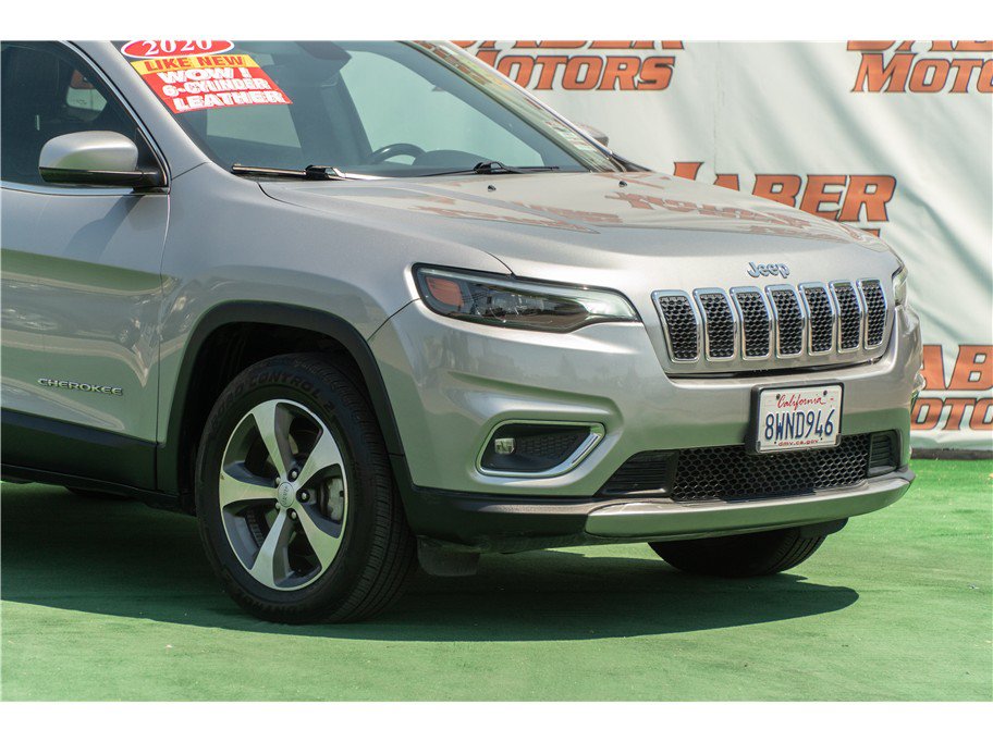 Used 2020 Jeep Cherokee Limited AWD/4WD image 32
