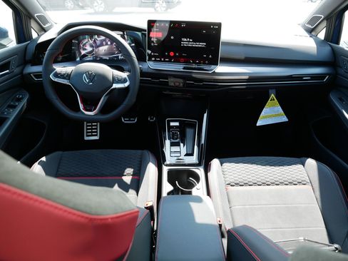 New 2025 Volkswagen GTI SE image 9