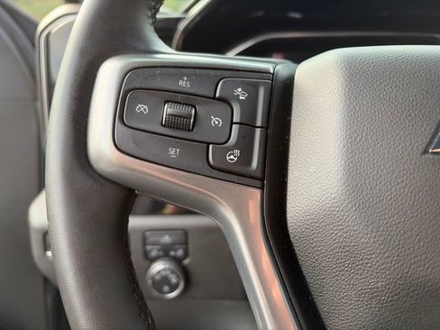 Used 2025 Chevrolet Silverado 1500 LT AWD/4WD image 15