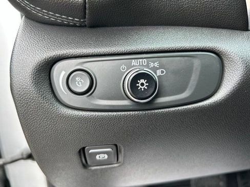 Used 2020 Chevrolet Blazer LT FWD image 20