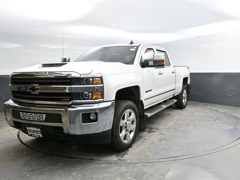 Used 2019 Chevrolet Silverado 2500 LTZ w/ LTZ Plus Package AWD/4WD image 5
