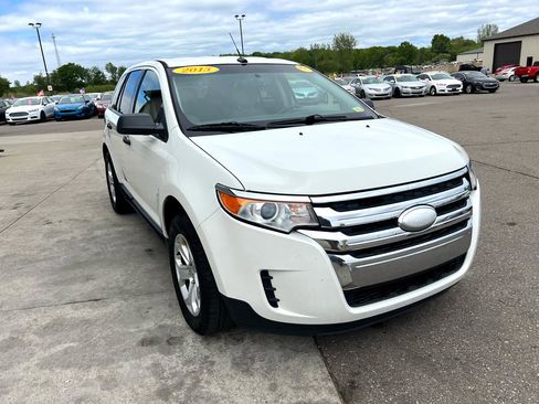Used 2013 Ford Edge SE image 3
