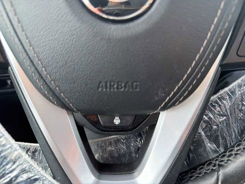 Used 2019 BMW X5 xDrive40i w/ Executive Package image 19