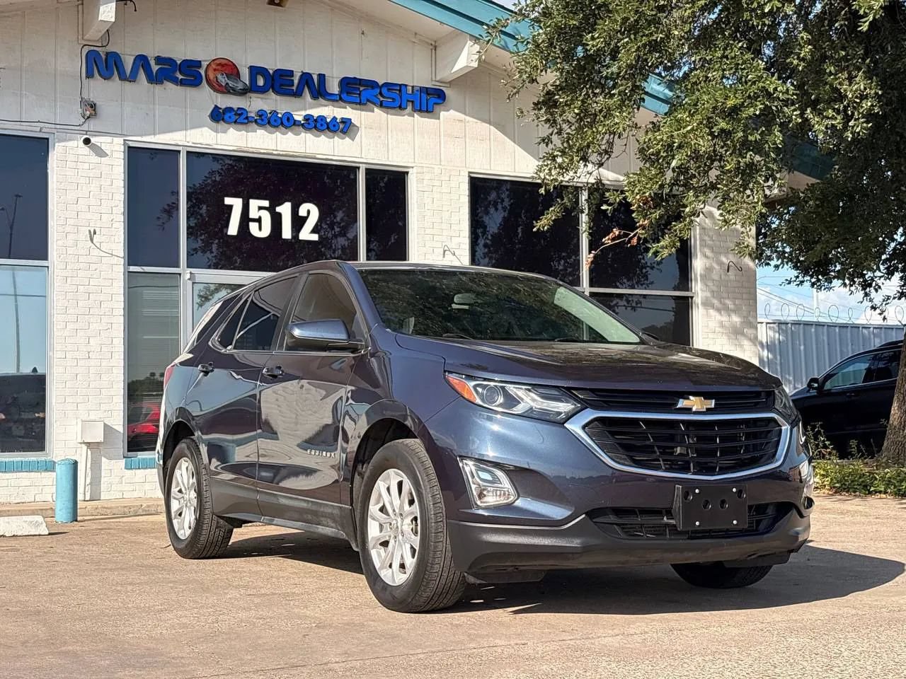 Used 2018 Chevrolet Equinox LT w/ LPO, Protection Package FWD image 1