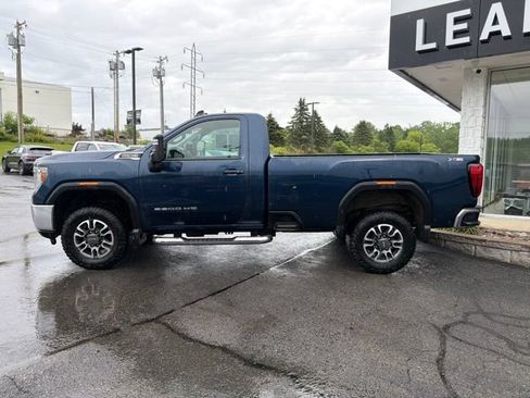 Used 2021 GMC Sierra 2500 SLE w/ SLE Convenience Package AWD/4WD image 2