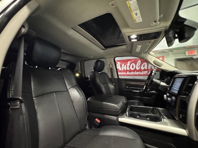 Used 2017 RAM 1500 Laramie w/ Convenience Group AWD/4WD image 13