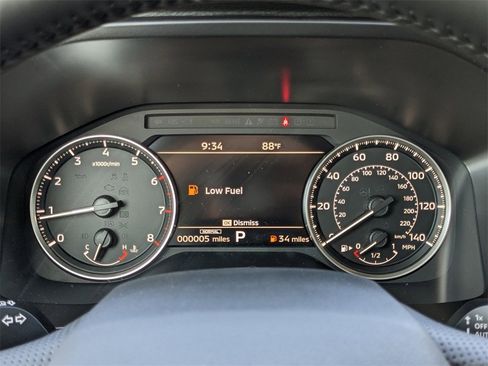 New 2025 Mitsubishi Outlander SE image 28