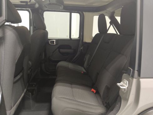 Used 2021 Jeep Wrangler Unlimited Sport AWD/4WD image 18