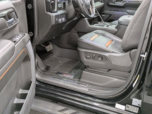 Used 2024 GMC Sierra 2500 AT4 w/ AT4 Premium Plus Package AWD/4WD image 34