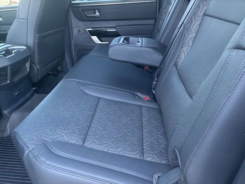 Used 2023 Toyota Tundra Limited image 15