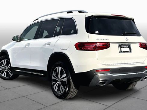 Certified 2025 Mercedes-Benz GLB 250 image 11