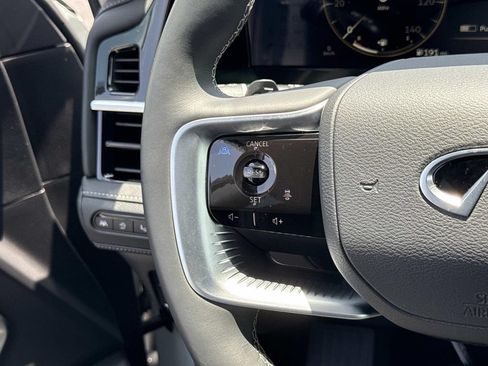 Certified 2025 INFINITI QX80 Luxe AWD/4WD image 10
