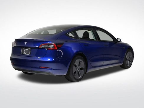 Used 2023 Tesla Model 3 Standard Range image 5
