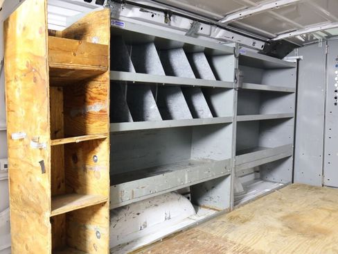 Used 2013 Ford E-150 and Econoline 150 image 16