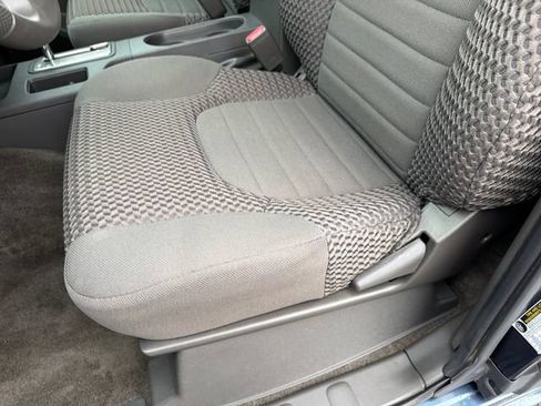 Used 2016 Nissan Frontier SV RWD image 19