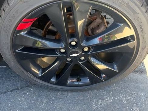 Used 2018 Chevrolet Cruze LT w/ Convenience Package FWD image 11