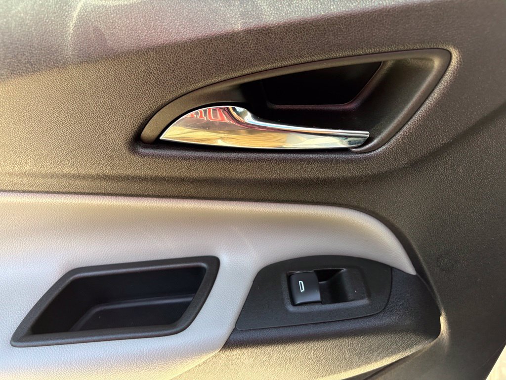 Used 2024 Chevrolet Equinox LS w/ LS Convenience Package FWD image 37
