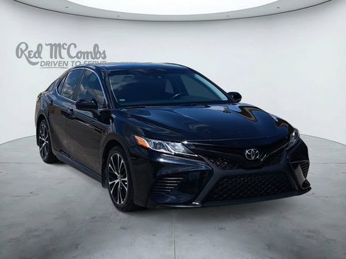 Used 2020 Toyota Camry SE FWD image 7