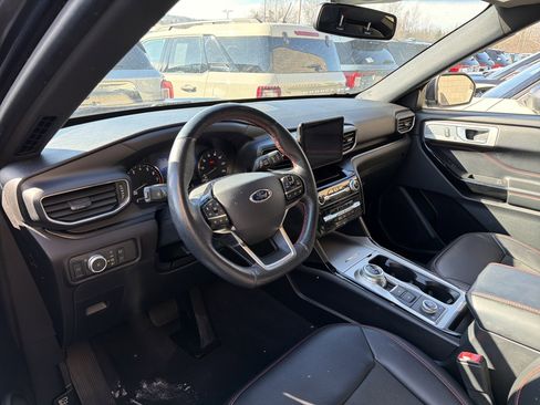 Used 2022 Ford Explorer ST-Line w/ Class IV Trailer Tow Package image 6