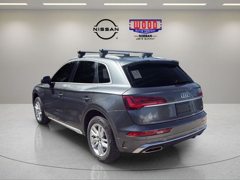 Used 2022 Audi Q5 2.0T Premium w/ Convenience Package AWD/4WD image 4