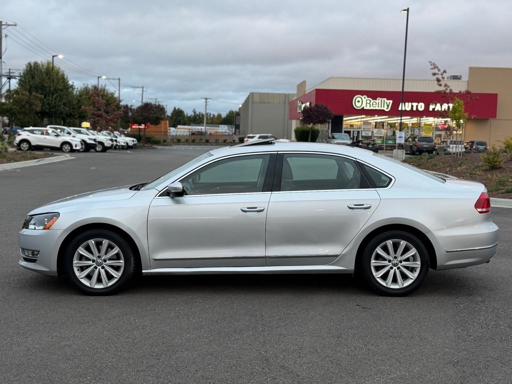 Used 2013 Volkswagen Passat 2.5 SEL Premium FWD image 6