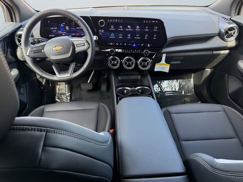 Used 2024 Chevrolet Blazer EV LT AWD/4WD image 10