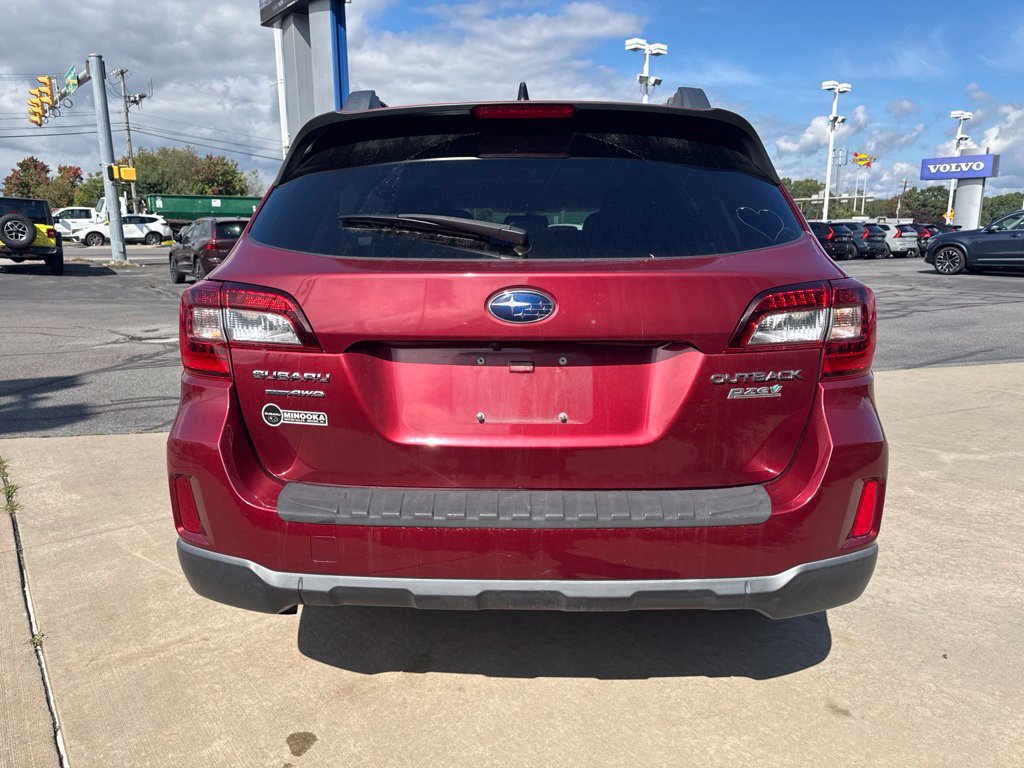 Used 2016 Subaru Outback 2.5i Premium AWD/4WD image 6