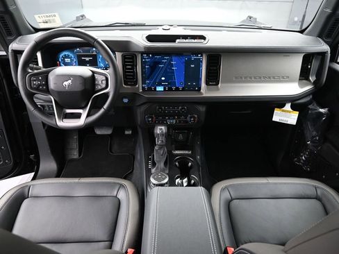 New 2026 Ford Bronco Outer Banks image 20