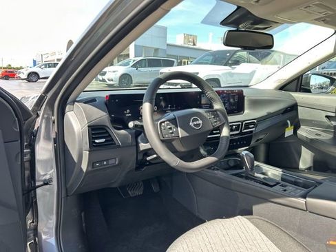 New 2026 Nissan Sentra SV FWD image 25