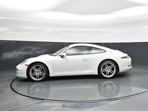 Used 2013 Porsche 911 Carrera RWD image 19