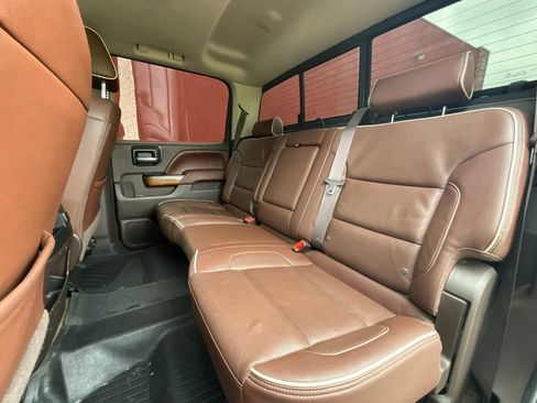 Used 2017 Chevrolet Silverado 1500 High Country AWD/4WD image 12