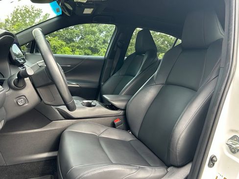 Used 2024 Toyota Venza Nightshade AWD/4WD image 15