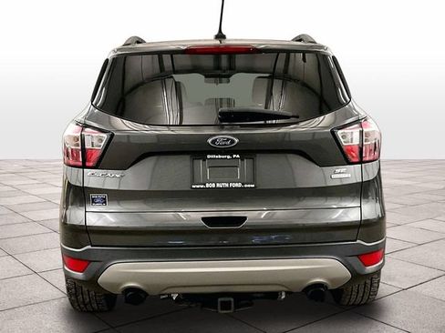 Used 2018 Ford Escape SE w/ SE Sync 3 Package FWD image 4