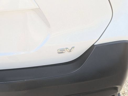 Used 2019 Nissan Kicks SV FWD image 12