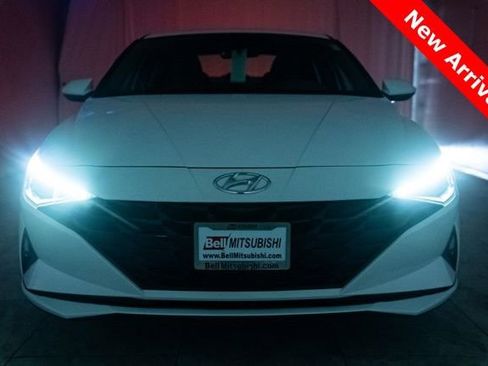 Used 2023 Hyundai Elantra SEL w/ Convenience Package image 31