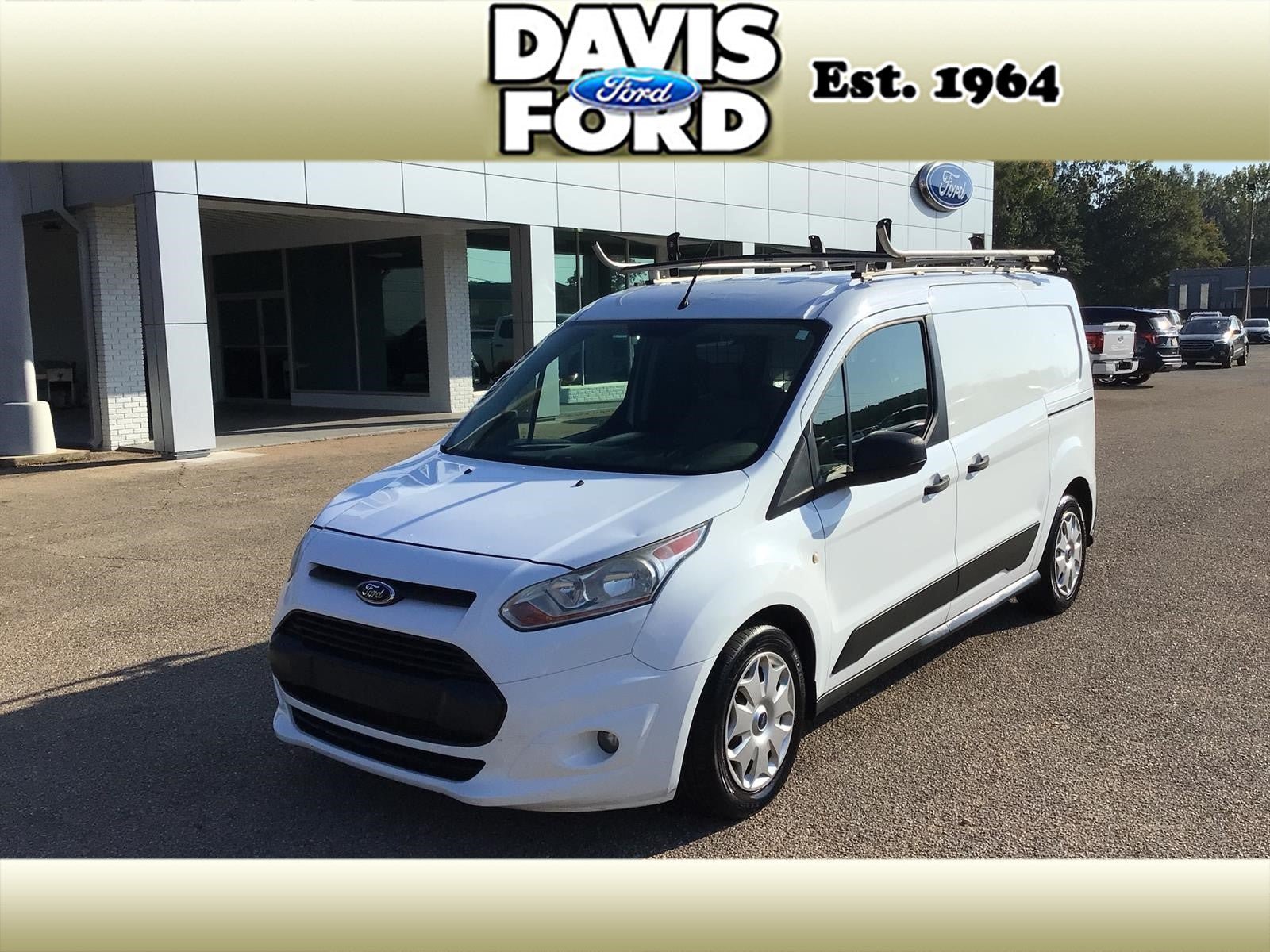 Used 2016 Ford Transit Connect XLT FWD image 1