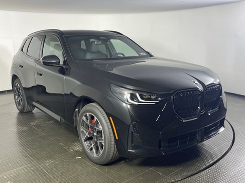 Used 2026 BMW X3 xDrive30i w/ Premium Package AWD/4WD image 3