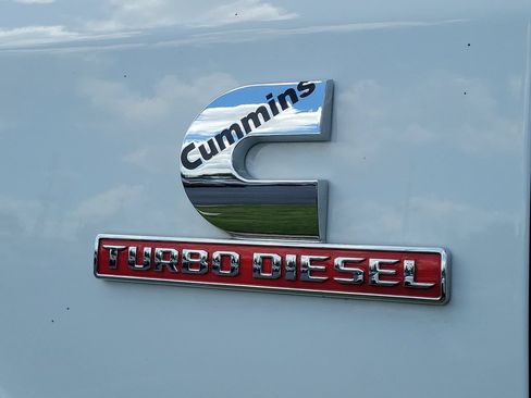 Used 2022 RAM 2500 Laramie AWD/4WD image 8