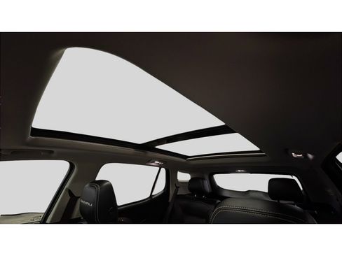 Used 2022 GMC Terrain Denali w/ LPO, Floor Liner Package image 15