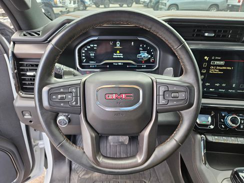 Used 2023 GMC Sierra 1500 AT4 w/ AT4 Preferred Package image 17