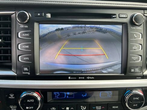 Used 2019 Toyota Highlander Limited image 21