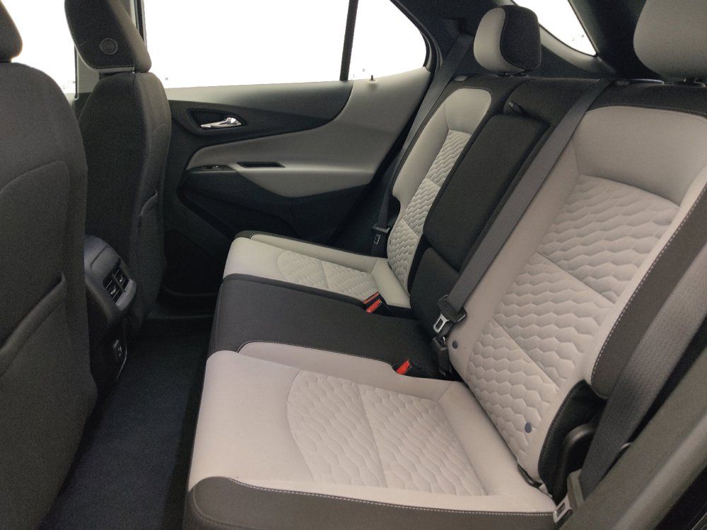 Used 2021 Chevrolet Equinox LS FWD image 18