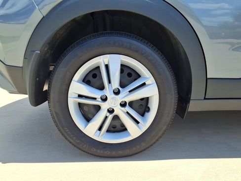 Used 2025 Nissan Kicks Play S image 19